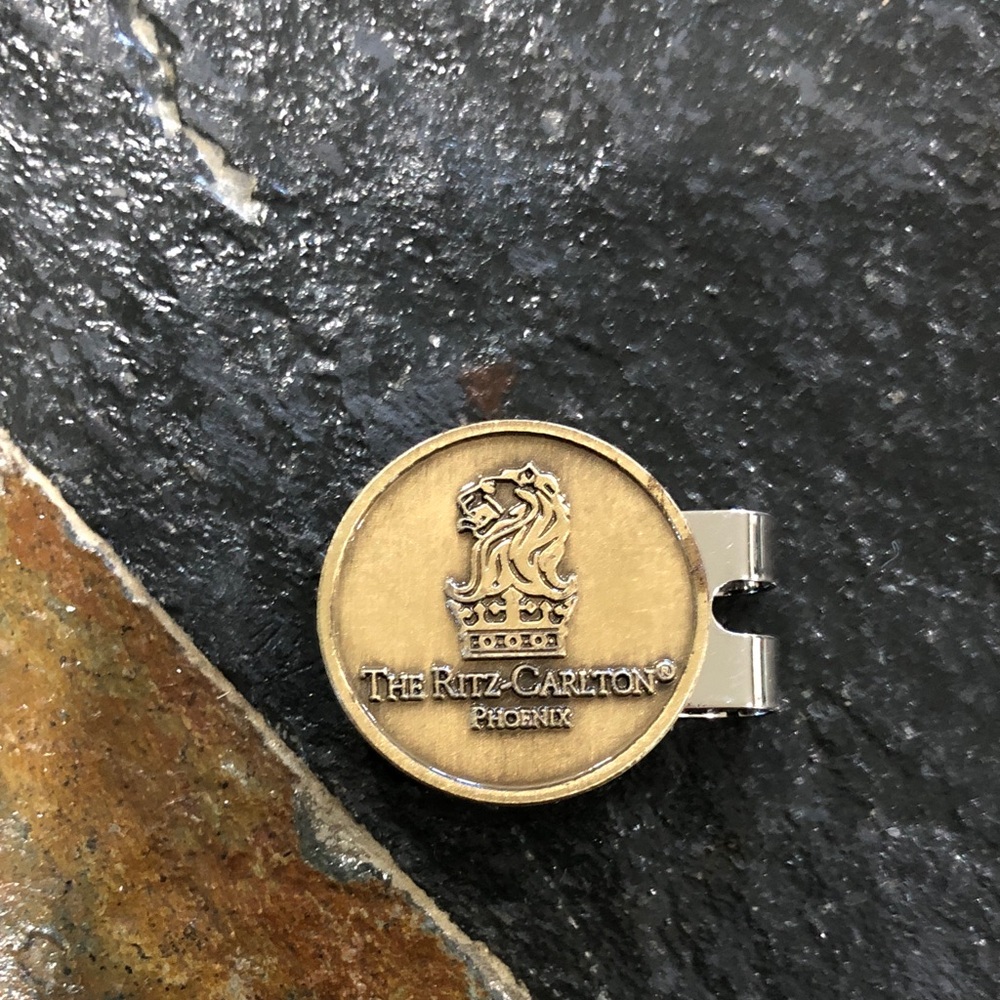 The Ritz Carlton Phoenix golf ball marker with hat clip rare over 10 yr old